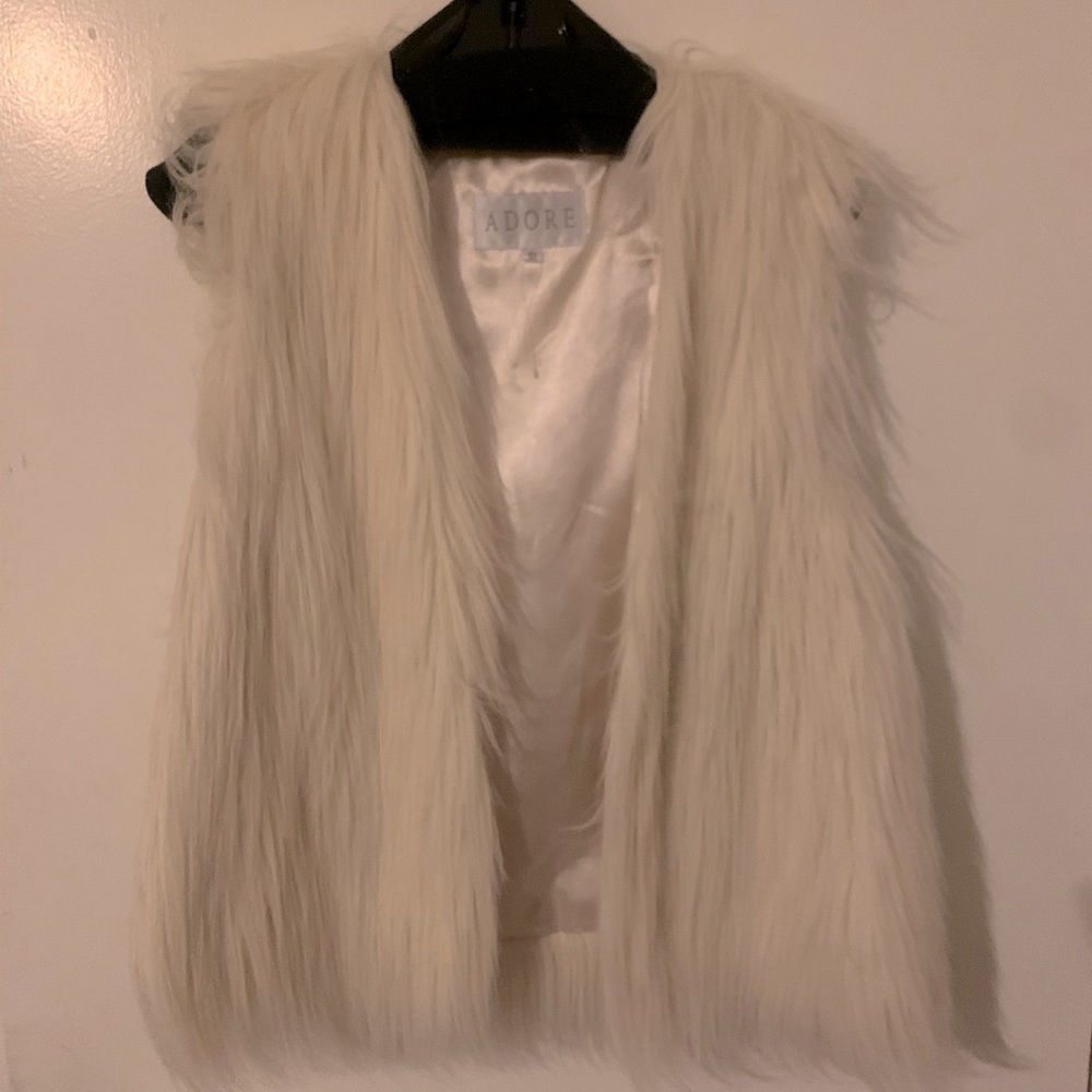 ADORE Fur Vest Size XL Color OffWhite